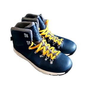 DANNER  Mountain 600 4.5 Men 10.5 Leather Waterproof  Vibram Sole Blue Boots NEW